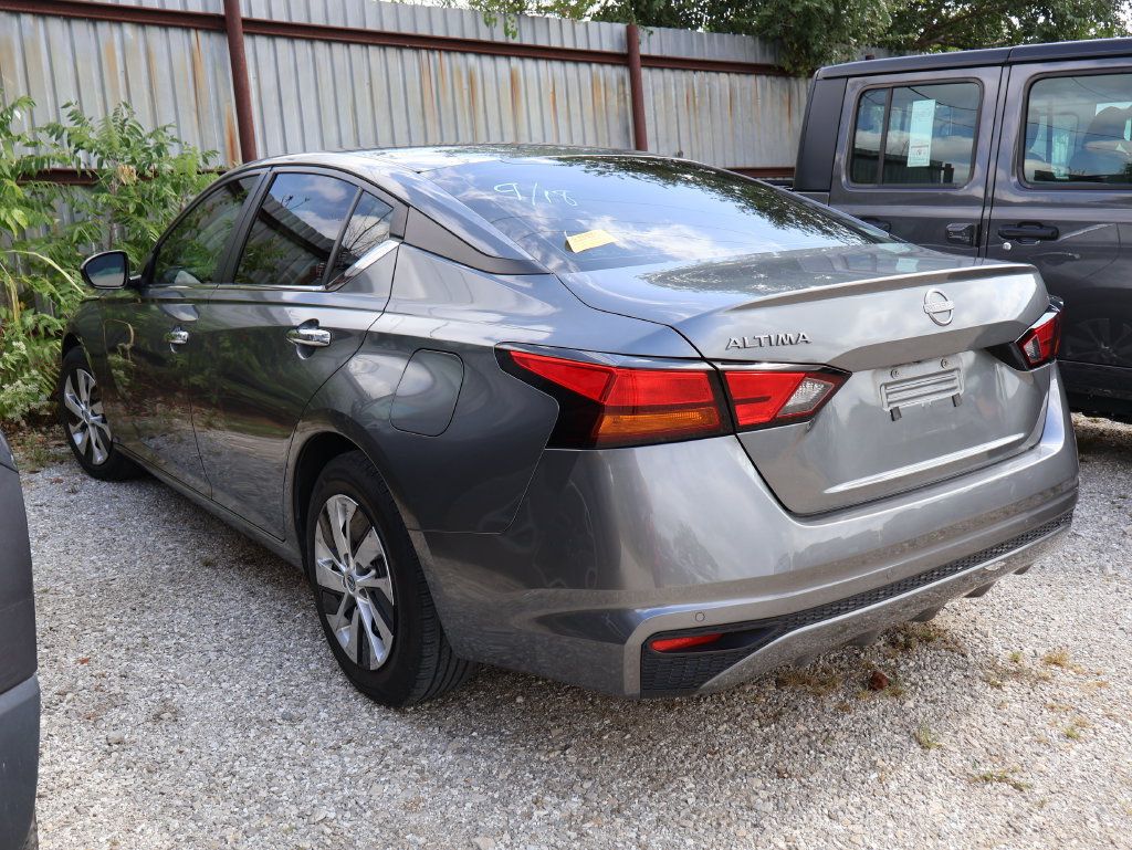 Used 2023 Nissan Altima 2.5 S FWD image 21