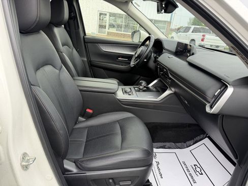Used 2024 MAZDA CX-90 3.3 Turbo w/ Preferred Plus AWD/4WD image 21