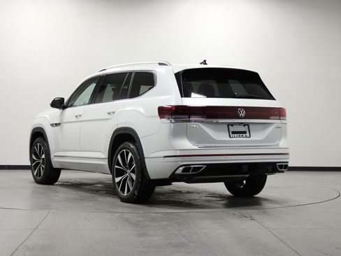Used 2025 Volkswagen Atlas SEL Premium R-Line image 6