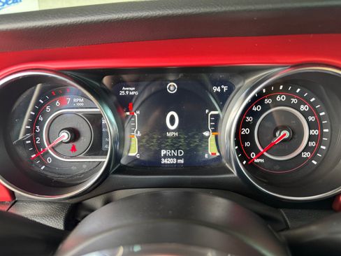Certified 2022 Jeep Wrangler Rubicon AWD/4WD image 14