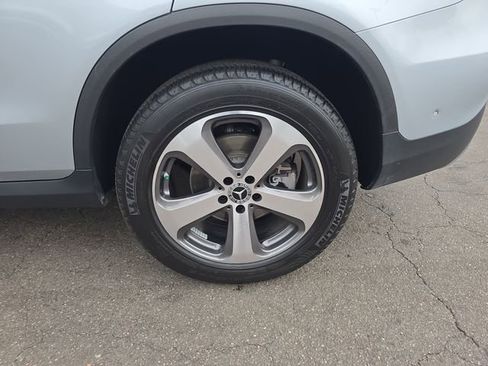 Used 2022 Mercedes-Benz GLC 300 4MATIC image 32