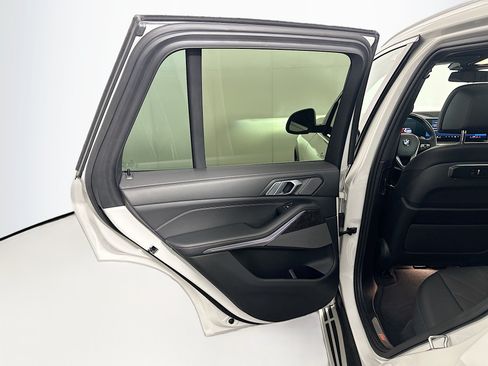 Used 2024 BMW X5 sDrive40i RWD image 28