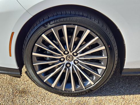 New 2026 Lexus ES 350e FWD image 11