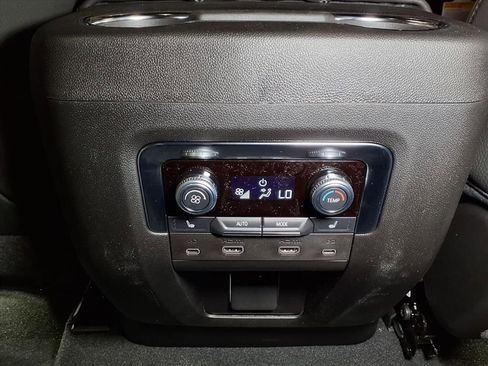 New 2026 GMC Yukon Denali w/ Denali Reserve Package image 13