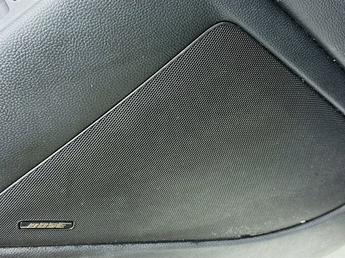 Used 2011 INFINITI G37 Convertible w/ Premium Pkg RWD image 21
