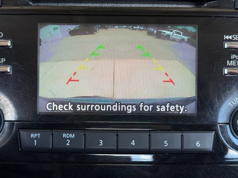 Used 2015 Nissan Rogue S AWD/4WD image 35