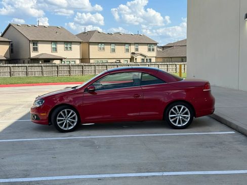 Used 2012 Volkswagen Eos Komfort FWD image 13