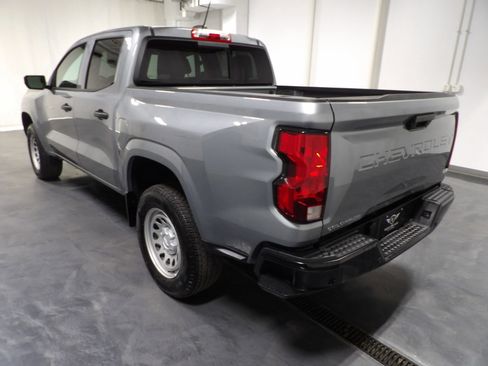 Used 2025 Chevrolet Colorado W/T RWD image 9