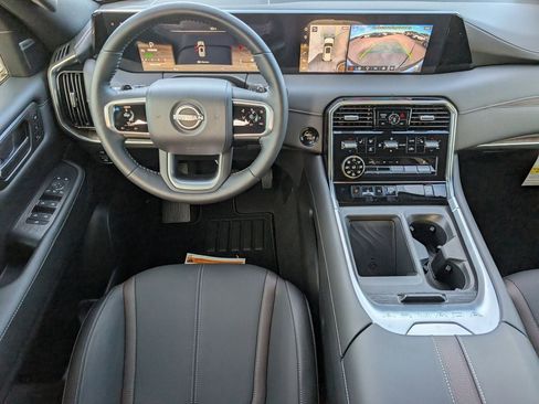 New 2026 Nissan Armada SL w/ Captain's Chari Seat Package AWD/4WD image 9