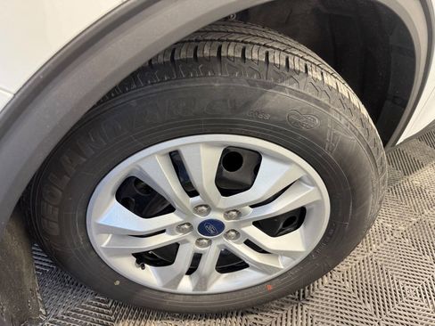 Used 2020 Ford Escape S image 38