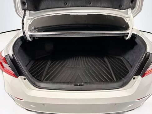 Certified 2022 Honda Accord Touring image 28