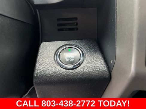 Used 2021 Ford Expedition XLT RWD image 24
