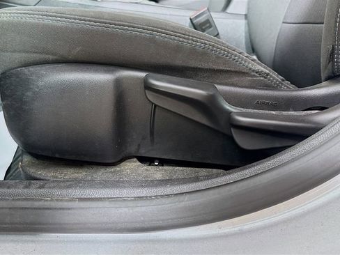 Used 2017 Chevrolet Cruze LT image 20