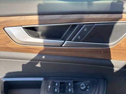 New 2026 Volkswagen Atlas SE image 21