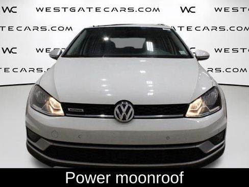 Used 2017 Volkswagen Golf Alltrack SE image 4