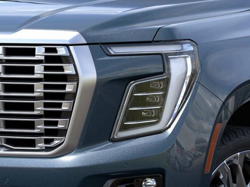 New 2026 GMC Yukon XL Denali w/ Denali Reserve Package AWD/4WD image 10