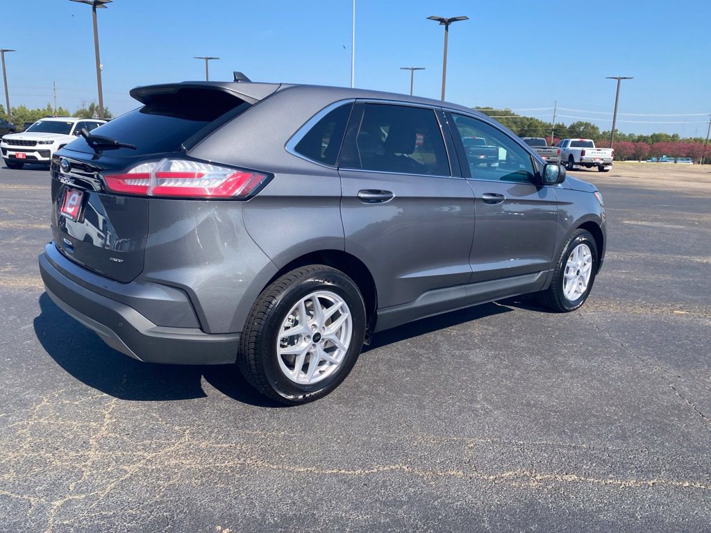 Used 2024 Ford Edge SEL AWD/4WD image 8