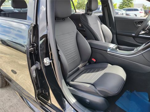 New 2025 Mercedes-Benz C 300 Sedan image 12