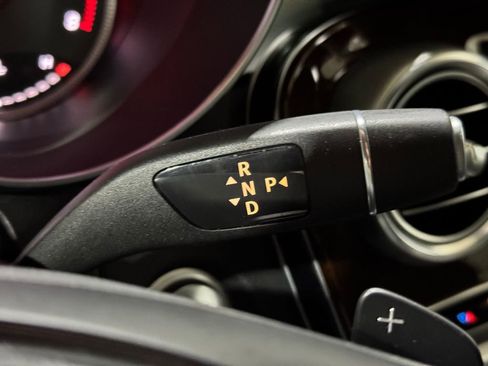 Used 2019 Mercedes-Benz GLC 300 4MATIC image 18