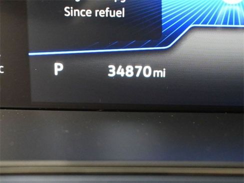 Used 2024 Volkswagen Taos SE image 19