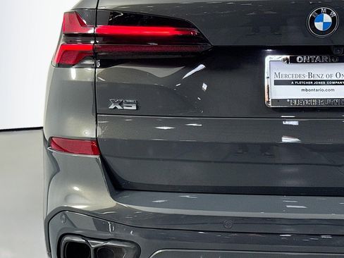 Used 2025 BMW X5 M60i w/ Executive Package image 14