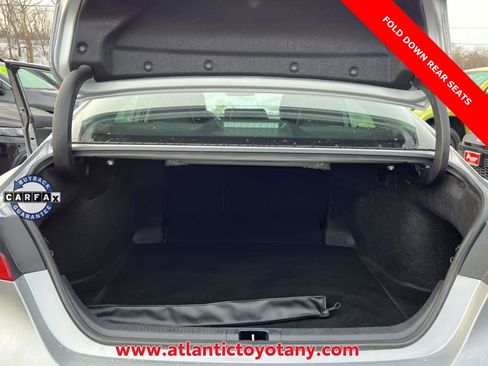 Used 2023 Toyota Camry SE image 11