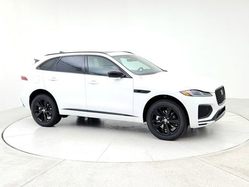 Certified 2025 Jaguar F-PACE R-Dynamic S image 3