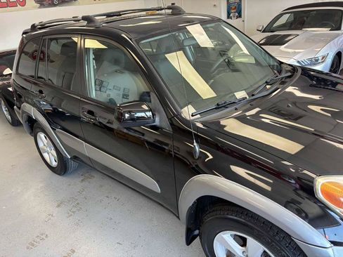 Used 2005 Toyota RAV4 2WD image 4