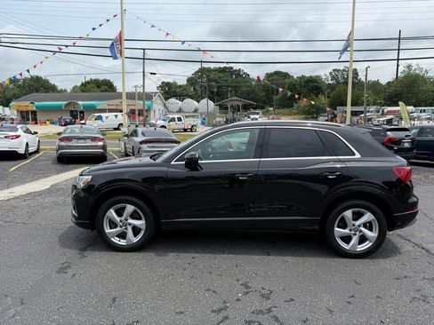 Used 2020 Audi Q3 2.0T Premium Plus image 2