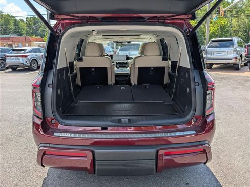Used 2025 Nissan Armada Platinum Reserve w/ Convenience Package AWD/4WD image 13