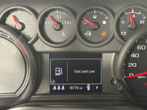Used 2024 GMC Sierra 1500 Pro w/ Graphite Edition AWD/4WD image 17