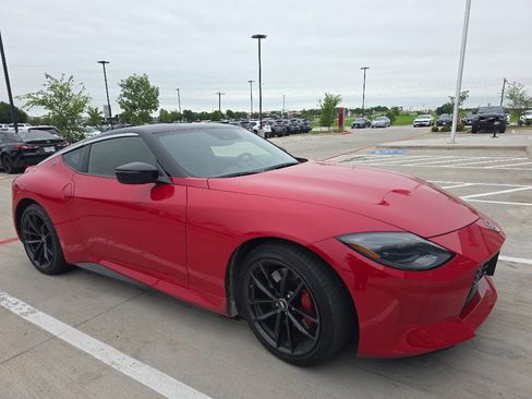 Used 2025 Nissan Z Performance w/ Floor Mat Package RWD image 2