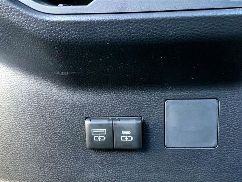 New 2026 Toyota Tundra SR5 image 18