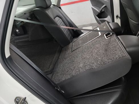 Used 2013 Volkswagen Passat 2.5 SEL Premium image 32