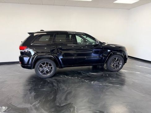 Used 2021 Jeep Grand Cherokee Limited AWD/4WD image 23
