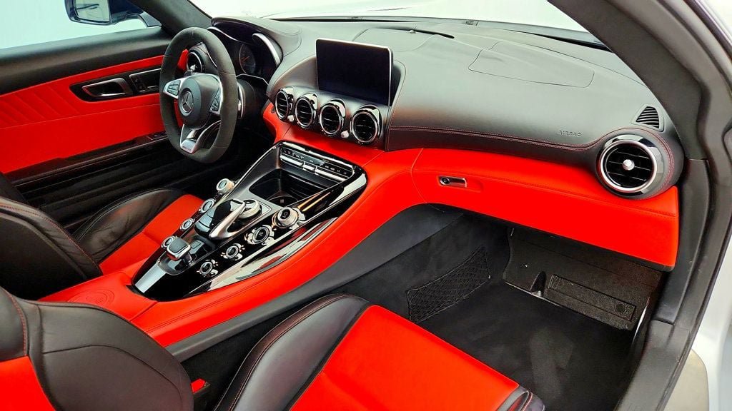 Used 2016 Mercedes-Benz AMG GT S image 28