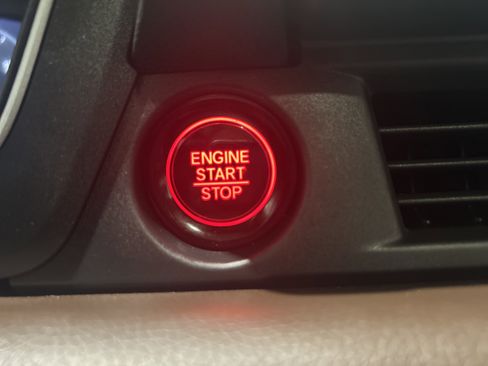 Certified 2023 Honda Pilot Elite image 15