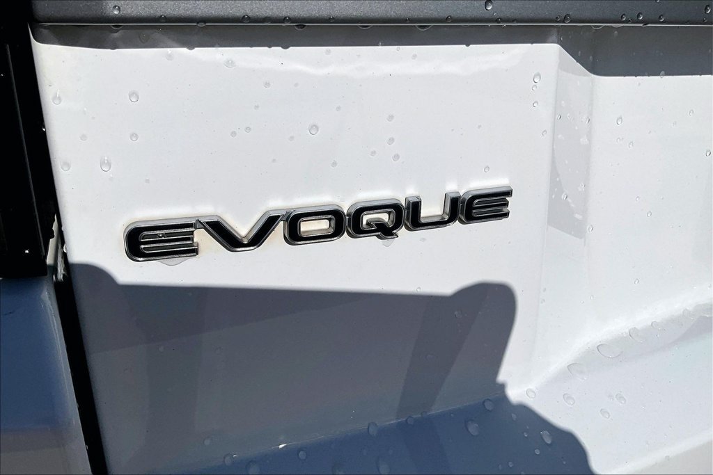 Used 2015 Land Rover Range Rover Evoque Pure AWD/4WD image 31