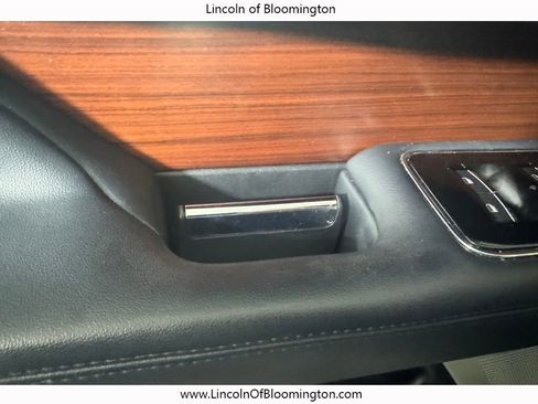 Used 2022 Lincoln Navigator Reserve image 36
