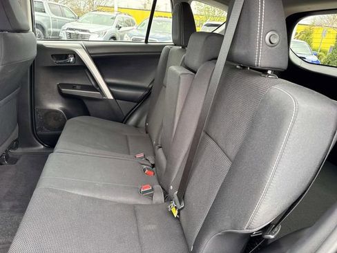 Used 2017 Toyota RAV4 XLE FWD image 16