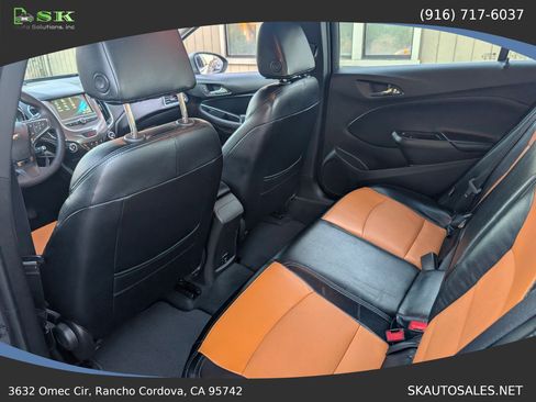Used 2018 Chevrolet Cruze LT FWD image 28