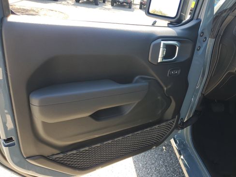 New 2026 Jeep Wrangler Sport AWD/4WD image 8