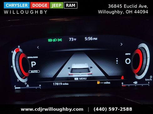 Used 2025 Nissan Pathfinder Platinum AWD/4WD image 18