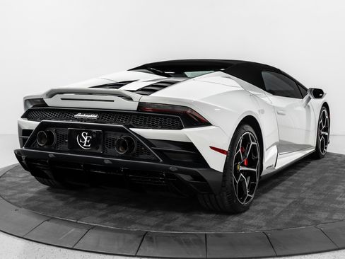 Used 2020 Lamborghini Huracan EVO AWD/4WD image 19