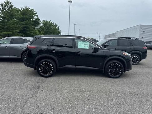 New 2026 Nissan Rogue Dark Armor AWD/4WD image 3