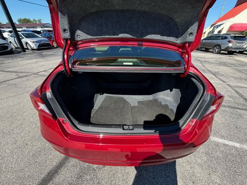 Used 2020 Honda Accord Hybrid image 11