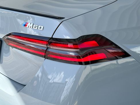 Used 2025 BMW i5 M60 w/ Premium Package AWD/4WD image 24