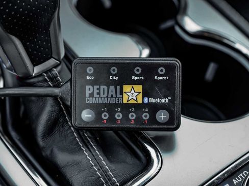 Used 2017 Jeep Grand Cherokee SRT image 29