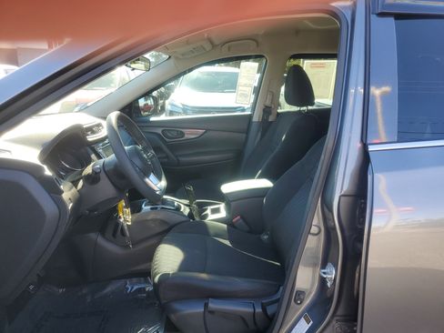 Certified 2020 Nissan Rogue S image 13