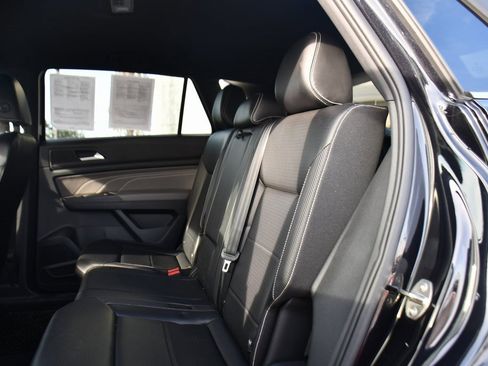 Used 2022 Volkswagen Atlas Cross Sport SE image 20